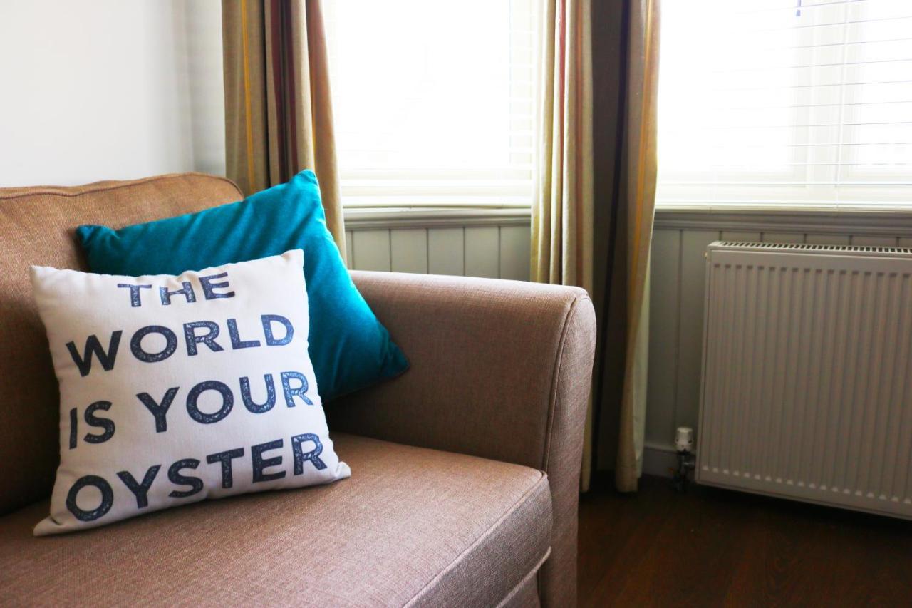 The Oyster Smack Hotell Burnham-on-Crouch Exteriör bild