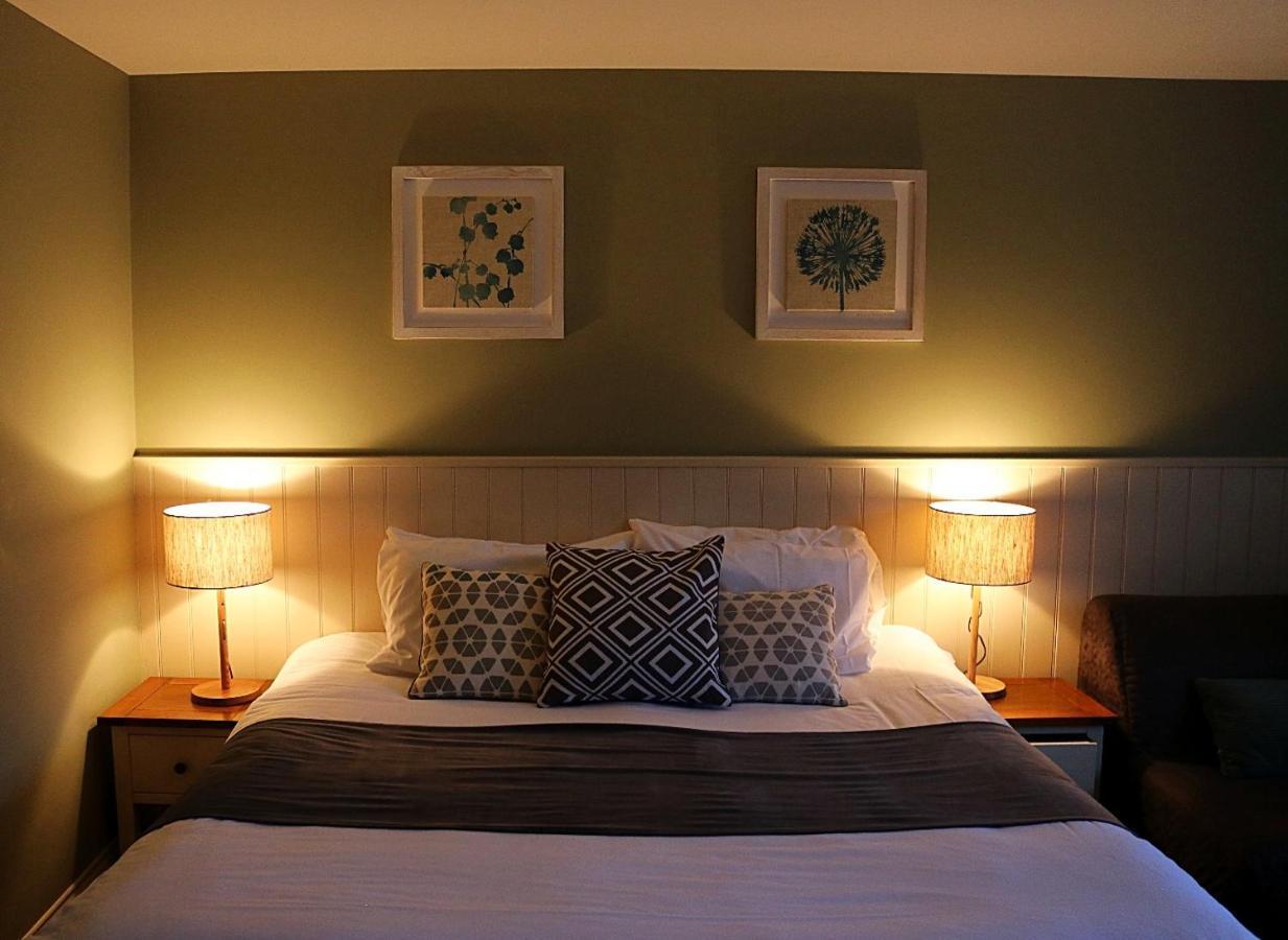 The Oyster Smack Hotell Burnham-on-Crouch Exteriör bild