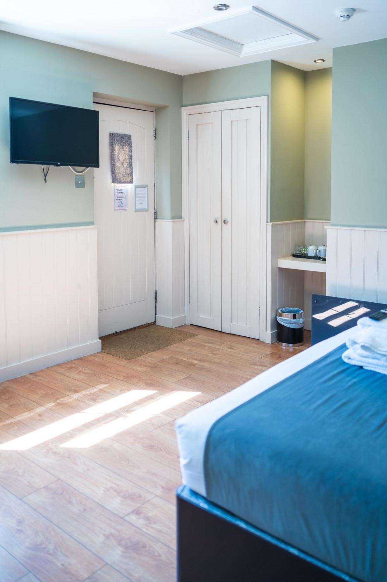 The Oyster Smack Hotell Burnham-on-Crouch Exteriör bild